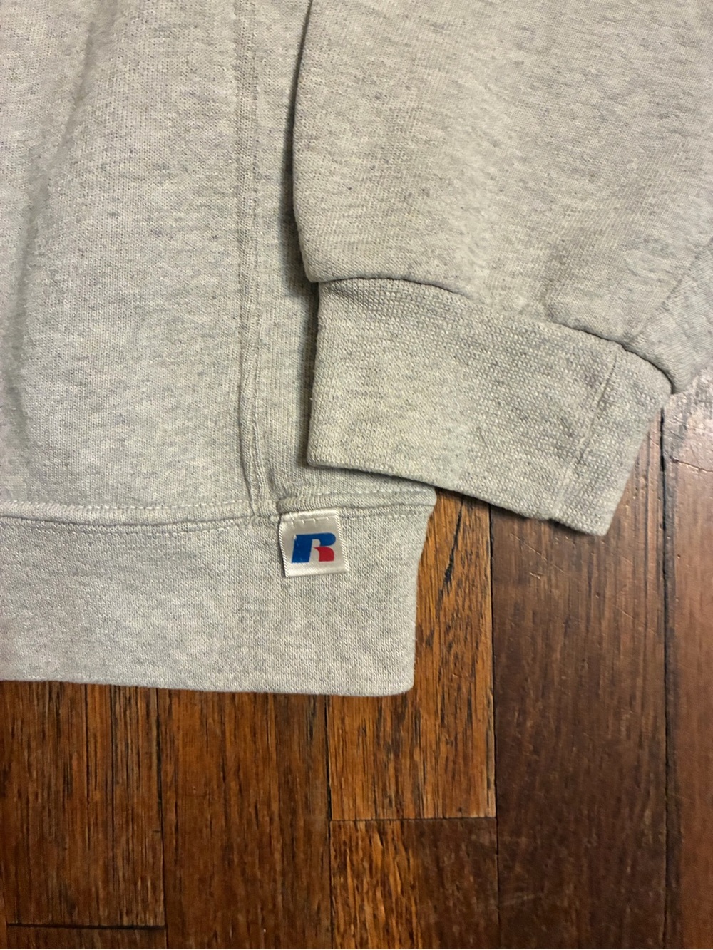 Vintage Russell athletic Iowa Hawkeyes sweatshirt size small - Picture 3 of 4